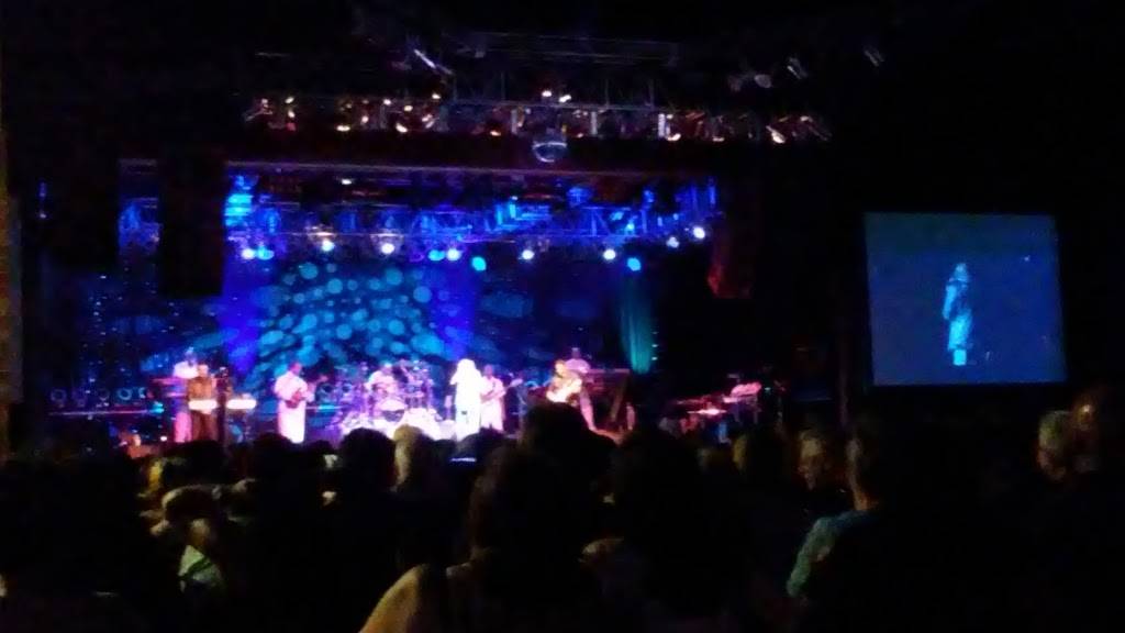 Vinos Pizzeria | restaurant | 2121 E Craig Rd, North Las Vegas, NV 89030, USA | 7025075700 OR +1 702-507-5700