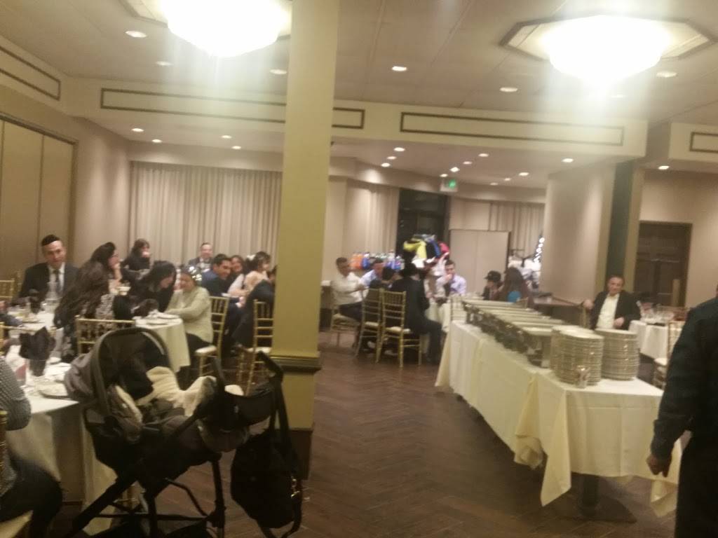 Royal Kosher Restaurant | restaurant | 7002 Reisterstown Rd, Baltimore, MD 21215, USA | 4104843544 OR +1 410-484-3544