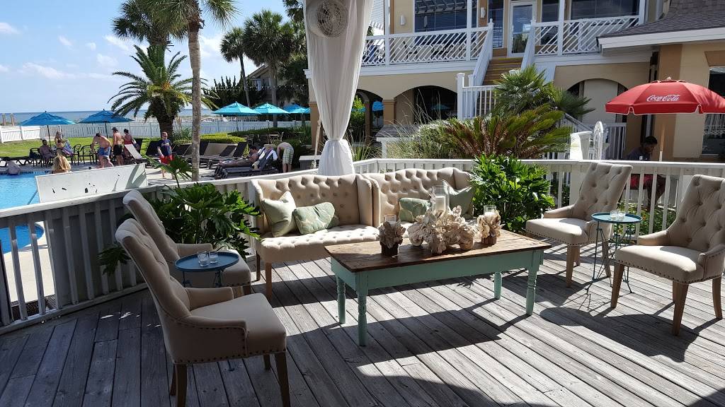 Beach Club Food Court | restaurant | Tarpon Blvd, Fripp Island, SC 29920, USA | 8438381510 OR +1 843-838-1510