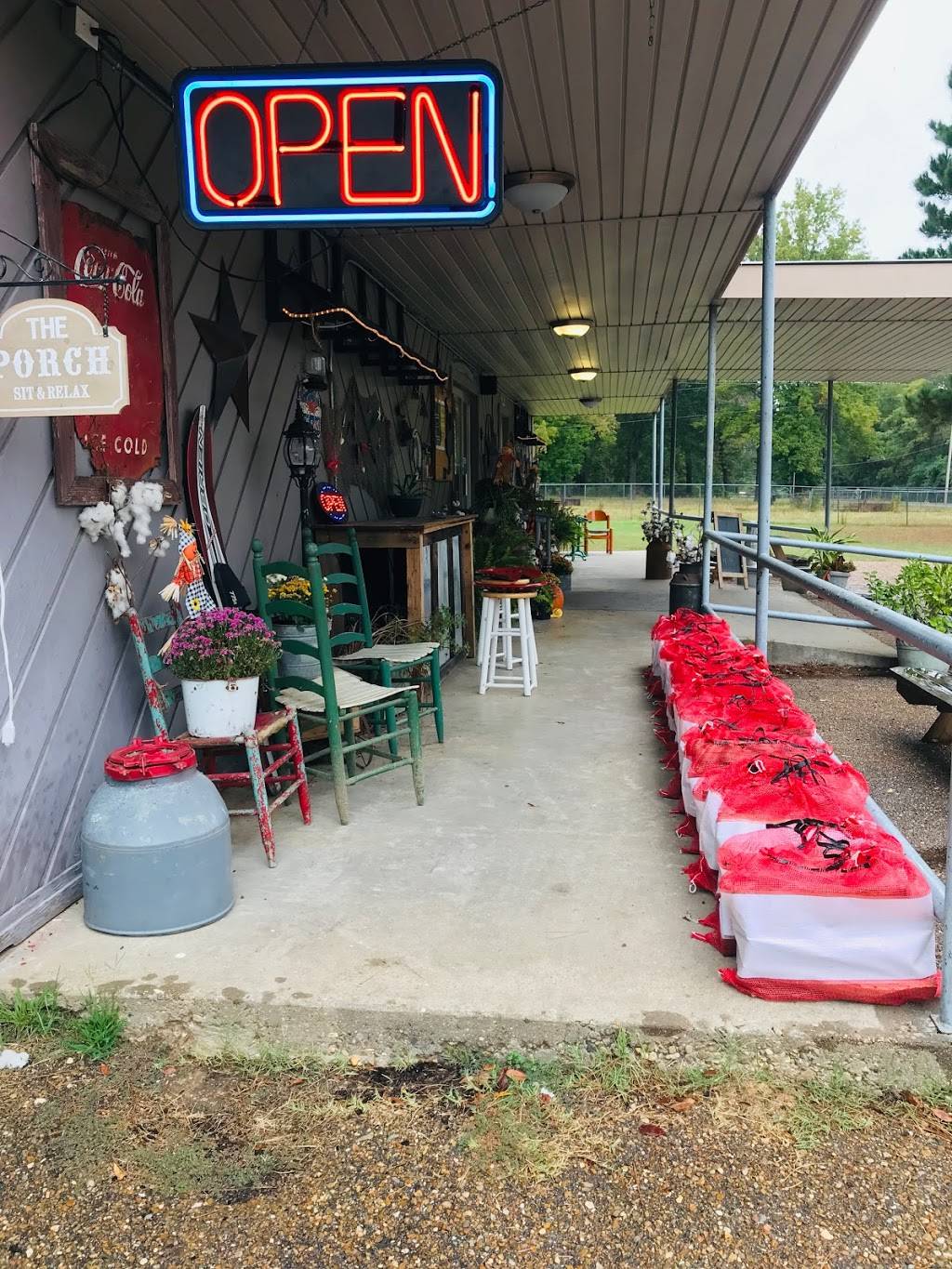 Trotline Fish n More | restaurant | 1332 Robinson Rd, LA-154, Elm Grove, LA 71051, USA | 3189873763 OR +1 318-987-3763