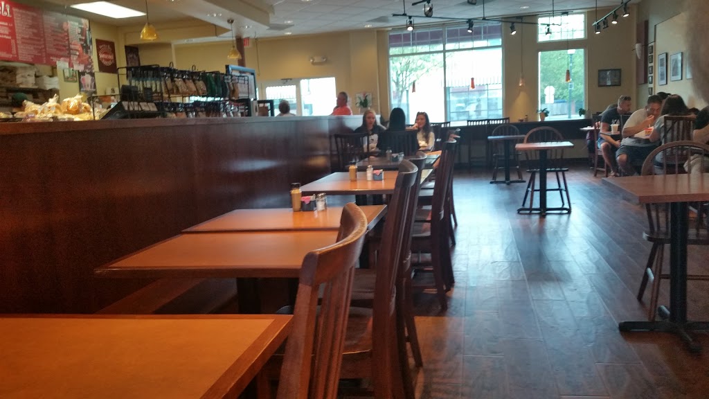 Bageltowne Deli | restaurant | 9749 Traville Gateway Dr, Rockville, MD 20850, USA | 3012797035 OR +1 301-279-7035