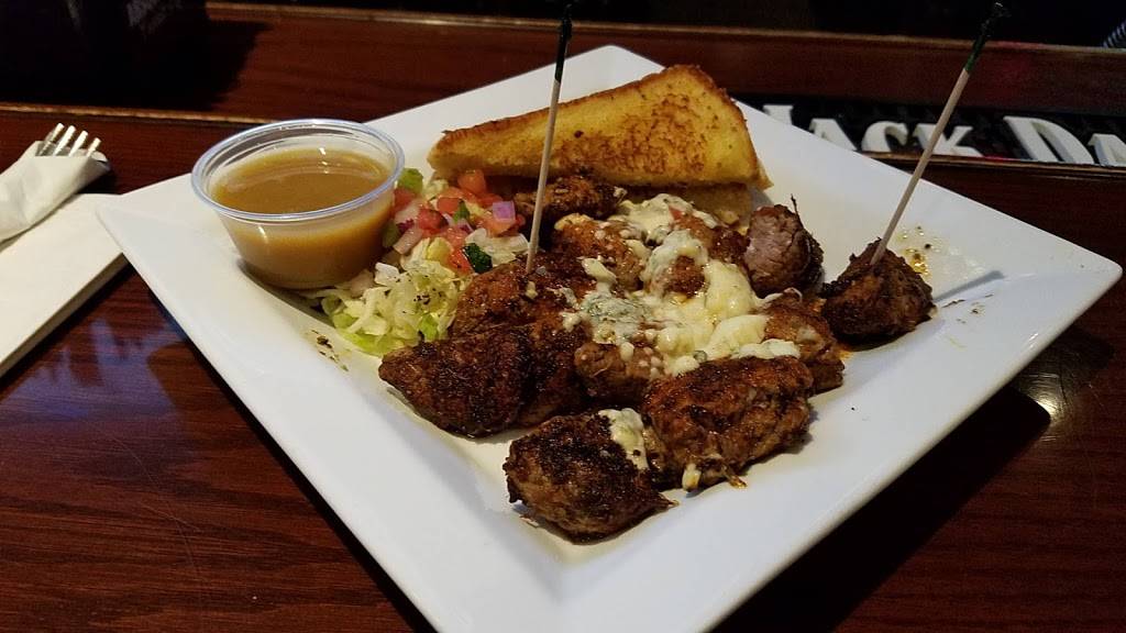 CJ Mahoneys | restaurant | 3260 S Rochester Rd, Rochester, MI 48307, USA | 2482932800 OR +1 248-293-2800