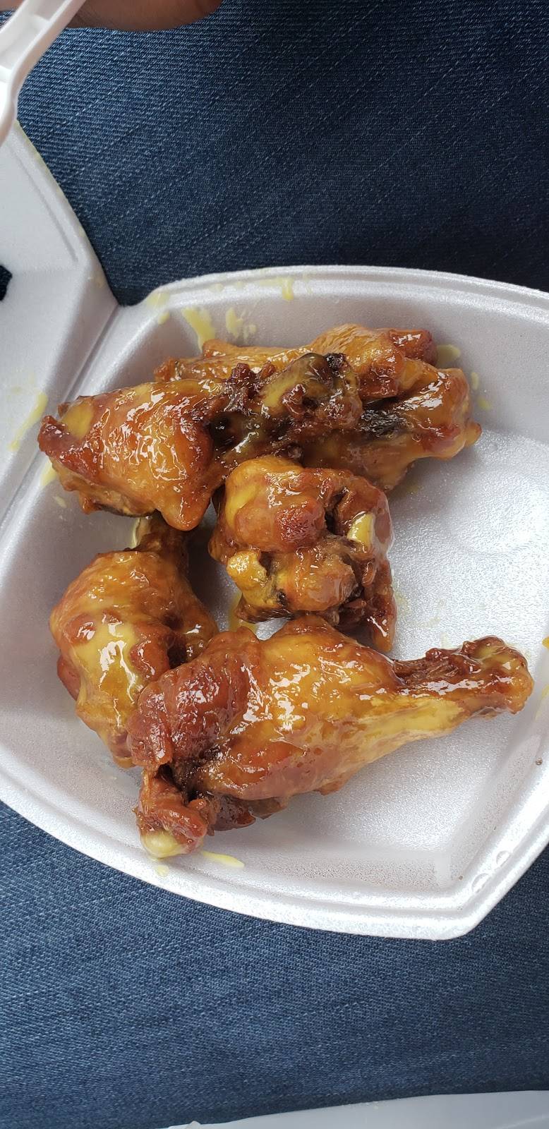 America’s Best Wings | restaurant | 4931 Nine Mile Rd, Richmond, VA 23223, USA | 8042220509 OR +1 804-222-0509