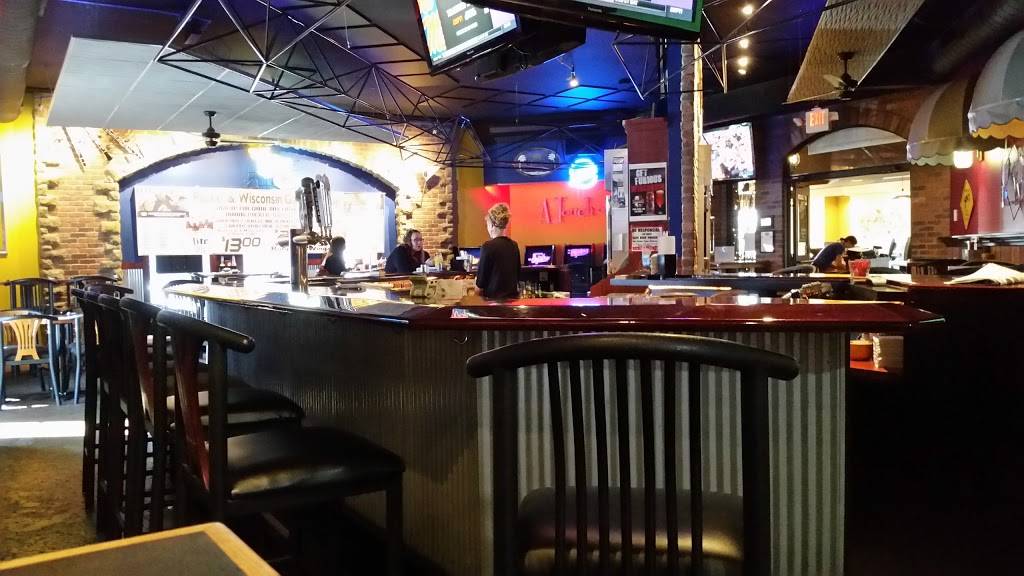 Ardies Restaurant and Flipside Pub & Grill | restaurant | 400 Lang Dr, La Crosse, WI 54603, USA | 6087842242 OR +1 608-784-2242