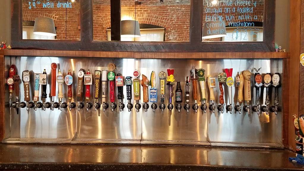 Wasena City Tap Room & Grill | restaurant | 806 Wasena Ave SW, Roanoke, VA 24015, USA | 5405628584 OR +1 540-562-8584