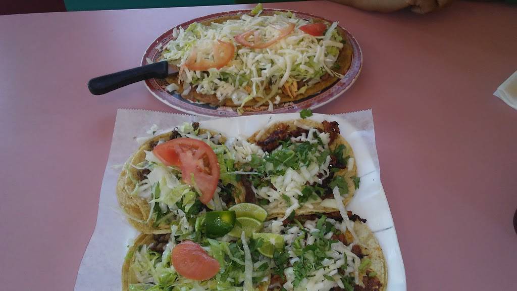 Los Tres Amigos 2 | restaurant | 3335 E 106th St, Chicago, IL 60617, USA | 7737348550 OR +1 773-734-8550