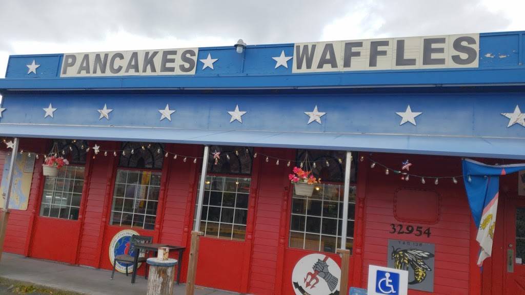 Franks Place Family Dining | restaurant | 32945 WA-20, Oak Harbor, WA 98277, USA | 3606755850 OR +1 360-675-5850