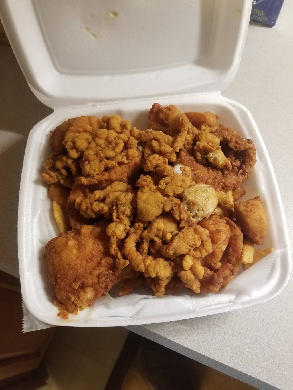 Whaleback Restaurant | restaurant | 1052 S Sandwich Rd, Sandwich, MA 02563, USA | 5088889850 OR +1 508-888-9850