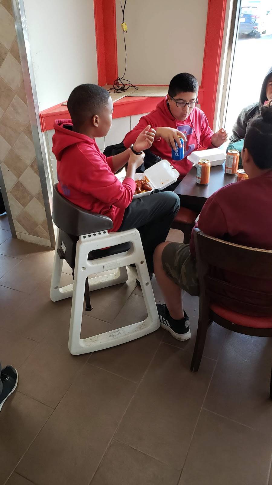 Wings Buffalo Bill | restaurant | 620 90e Av, LaSalle, QC H8R 3A1, Canada | 5149484444 OR +1 514-948-4444