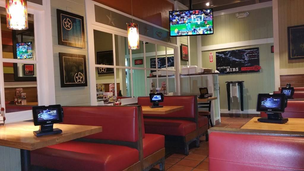 Chilis Grill & Bar | meal takeaway | 1949 W Brandon Blvd, Providence Rd, Brandon, FL 33511, USA | 8136818479 OR +1 813-681-8479