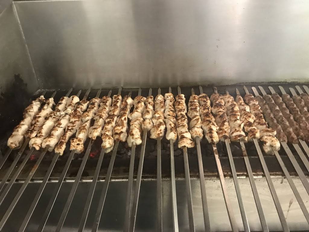 DHAYBI | restaurant | 5922 Rue de Salaberry, Montréal, QC H4J 1J8, Canada | 5147452033 OR +1 514-745-2033