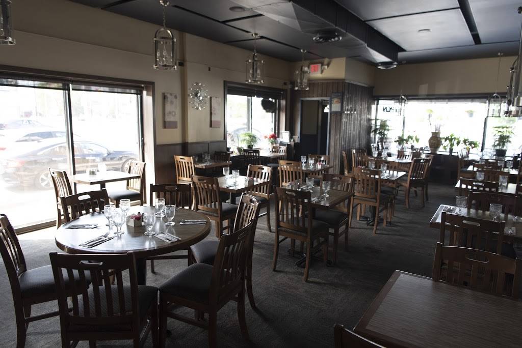 Laterna Dining Room | restaurant | 6301 Yonge St, North York, ON M2M 3X7, Canada | 4162212501 OR +1 416-221-2501