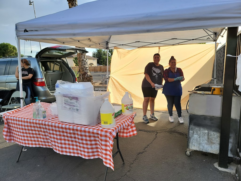 Celias Pupusas | restaurant | 499 Pacheco Rd, Bakersfield, CA 93307, USA | 6613467551 OR +1 661-346-7551