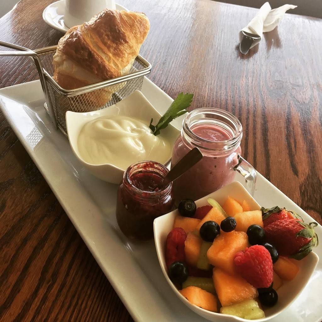 The Monaghan Cafe | restaurant | 1017 Monaghan Rd, Peterborough, ON K9J 5K9, Canada | 7057434800 OR +1 705-743-4800