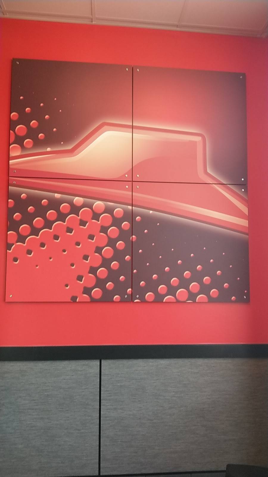 Pizza Hut | restaurant | 2225 Wisconsin Ave #400, Grafton, WI 53024, USA | 2623751260 OR +1 262-375-1260