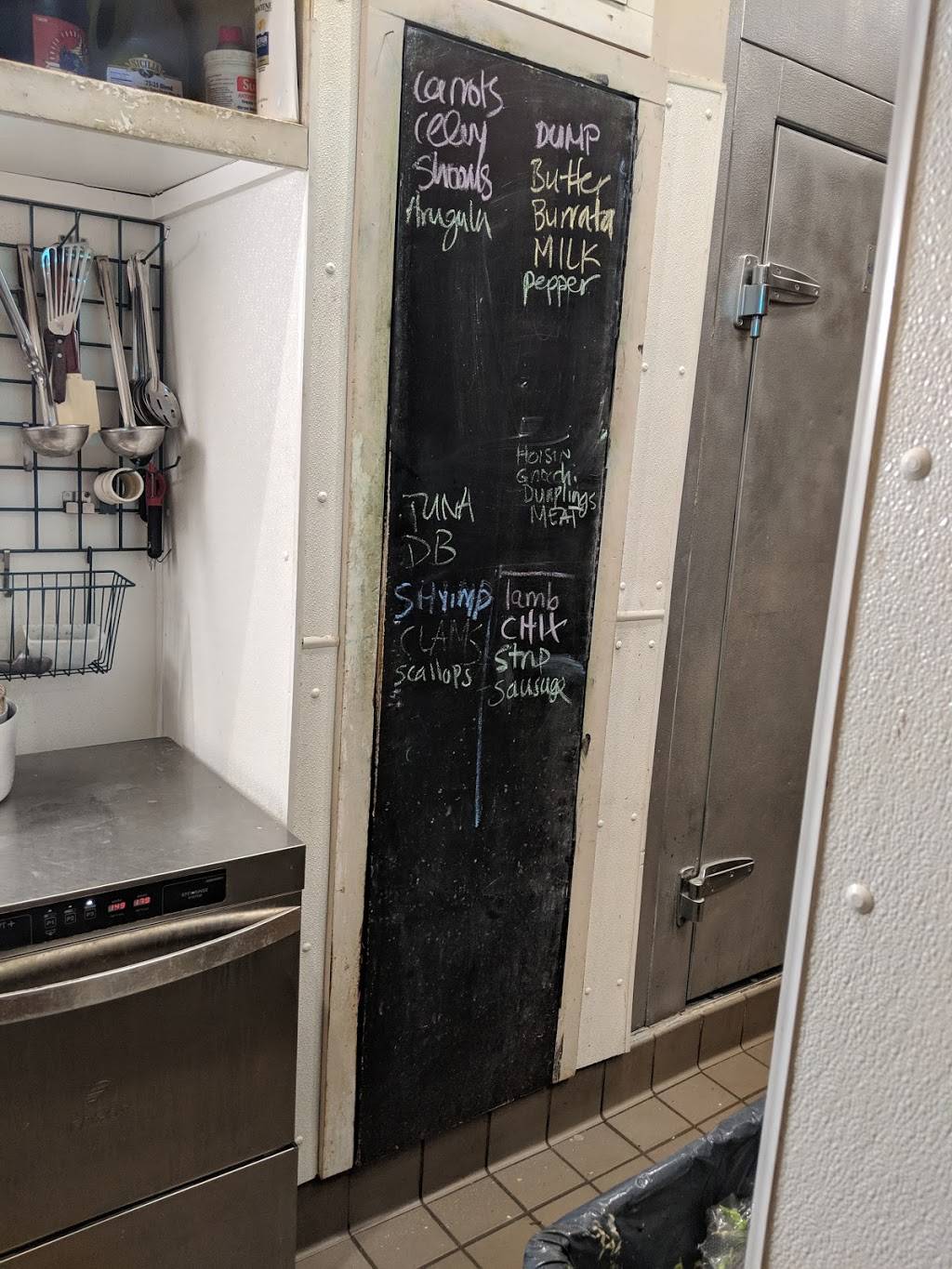 G Bar and Kitchen | restaurant | 256 Humphrey St, Swampscott, MA 01907, USA | 7815962228 OR +1 781-596-2228