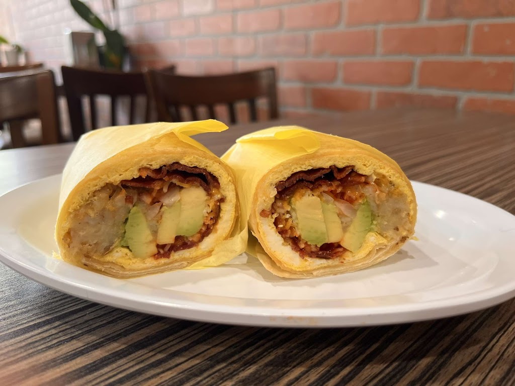 Vickys Burgers | restaurant | 635 N Main St, Corona, CA 92880, USA | 9512686516 OR +1 951-268-6516