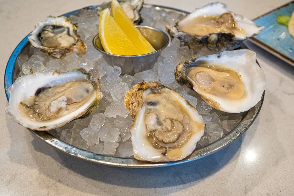 Shuck House Seafood + Oyster Bar | restaurant | 10250 Santa Monica Blvd Suite FC-12, Los Angeles, CA 90067, USA | 3107464048 OR +1 310-746-4048