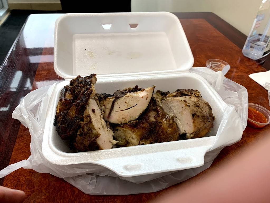 Jerk & BBQ Haven - Authentic Jamaican Food | restaurant | 488 Eglinton Ave W, Mississauga, ON L5R 0G2, Canada | 9058904545 OR +1 905-890-4545