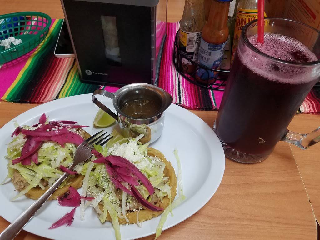 Cenaduria Lupita | restaurant | 3141-3199 E Aire Libre Ave, Phoenix, AZ 85032, USA | 6024947777 OR +1 602-494-7777