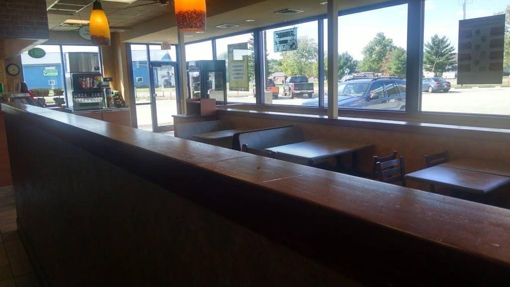 Subway | restaurant | 102 E Woody, Tomah, WI 54660, USA | 6085674081 OR +1 608-567-4081