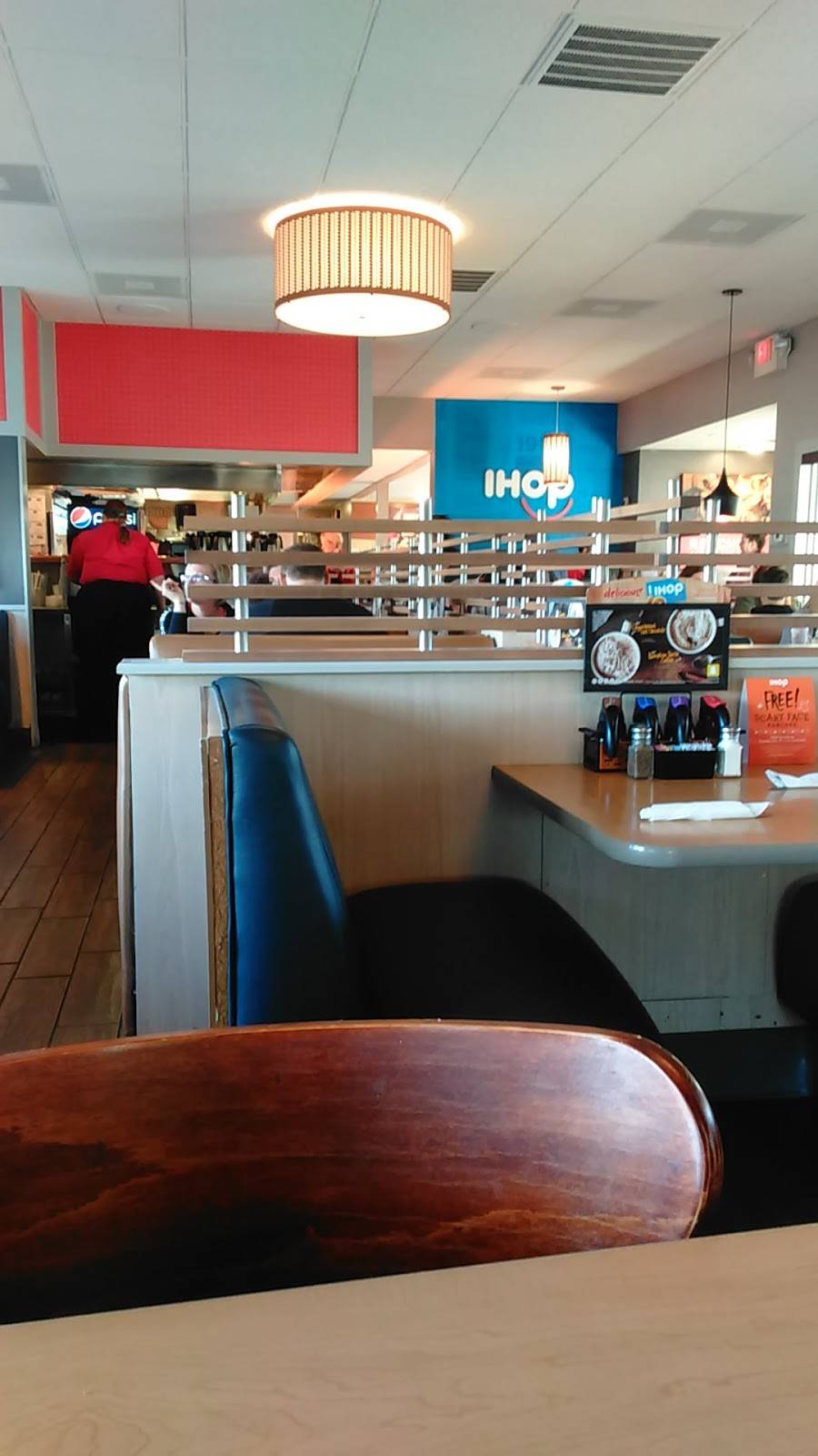 IHOP | restaurant | 2495 Hilltop Dr, Redding, CA 96002, USA | 5302215130 OR +1 530-221-5130