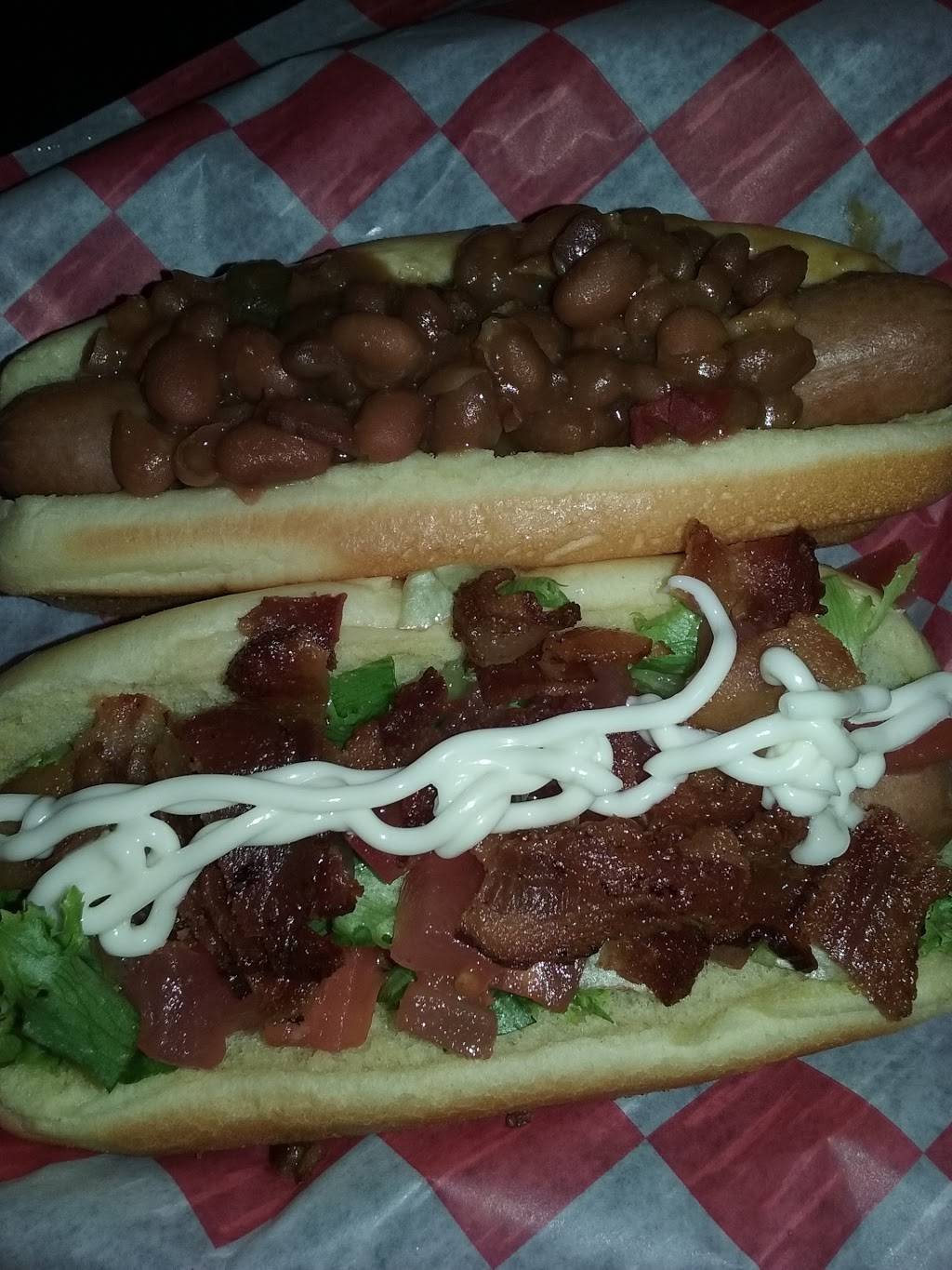 Katies Korner Howland | restaurant | 1913 Niles Cortland Rd NE, Warren, OH 44484, USA | 3308563360 OR +1 330-856-3360