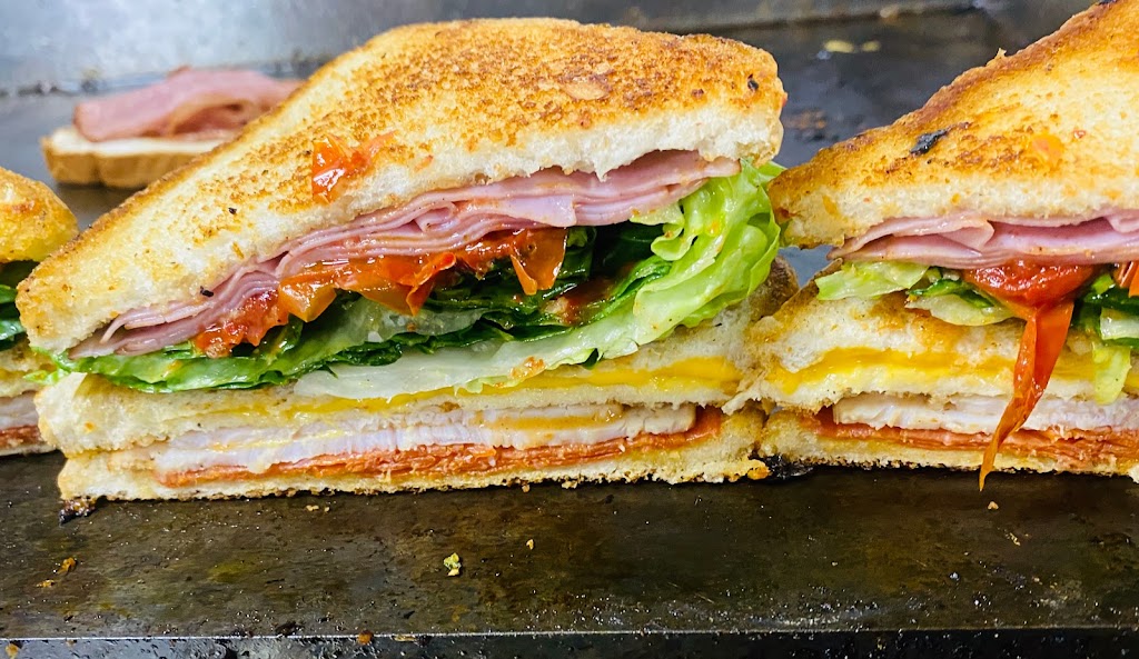 Phantom Cafe Modern Eatery and Catering Co | restaurant | 1813 Frankfort Ave, Louisville, KY 40206, USA | 5024429878 OR +1 502-442-9878