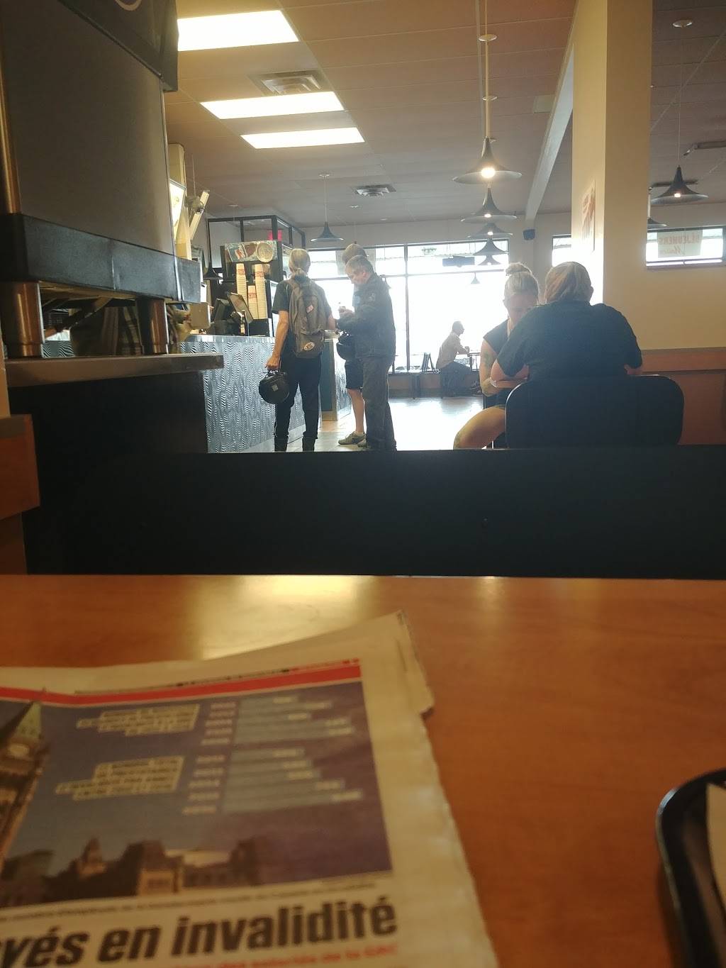 Valentine | restaurant | 1335 Rue Belvédère S, Sherbrooke, QC J1H 4E4, Canada | 8195629870 OR +1 819-562-9870