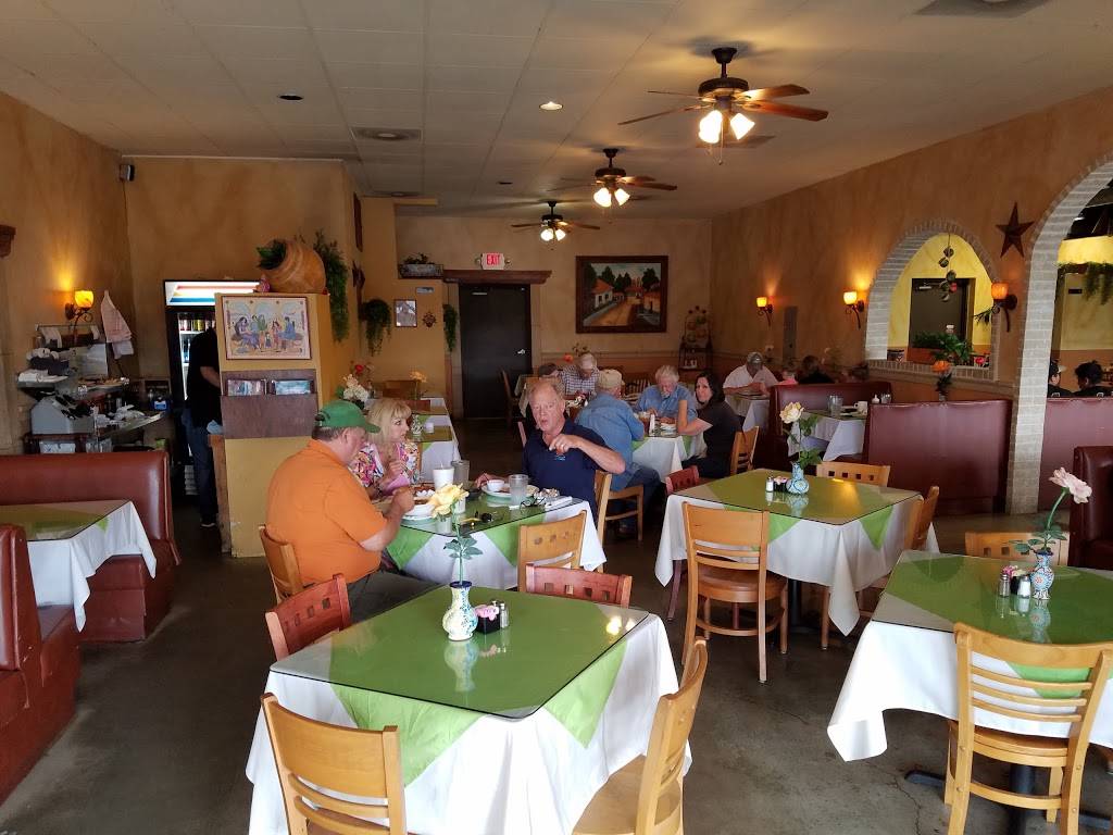 EL Rey Restaurant Bar N Grill | restaurant | 2400 US-290, Dripping Springs, TX 78620, USA | 5128585459 OR +1 512-858-5459