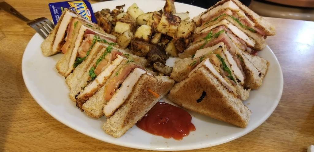 Sunshine Village Grill | restaurant | 2200 Bloor St W, Toronto, ON M6S 1N4, Canada | 4167631444 OR +1 416-763-1444