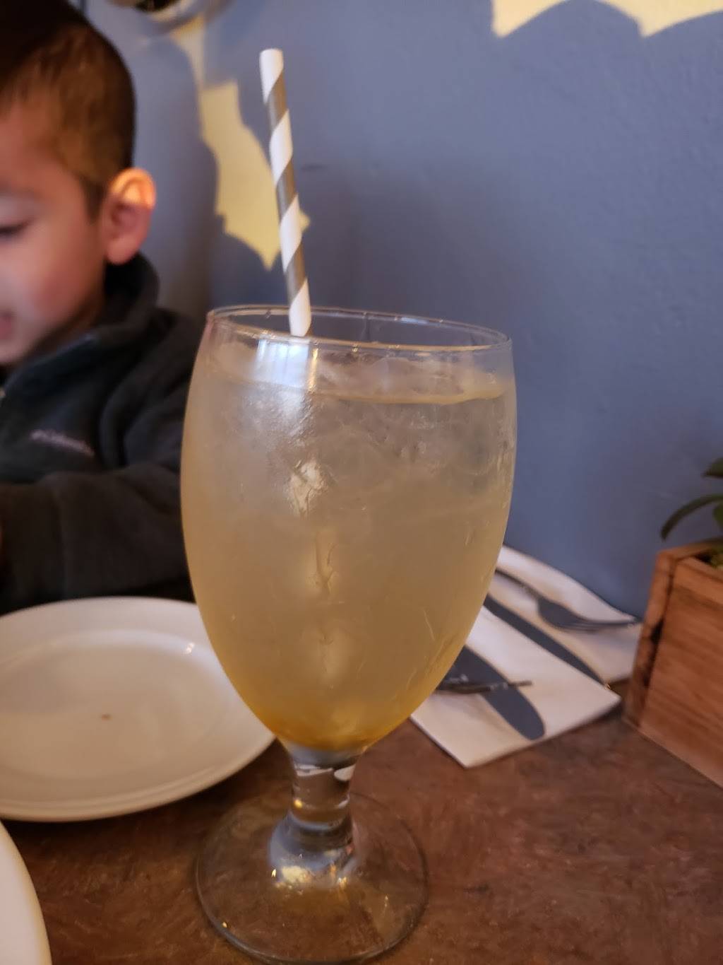 Aki Fresh Mex | restaurant | 265 Carmel Ave, Marina, CA 93933, USA | 8317471074 OR +1 831-747-1074