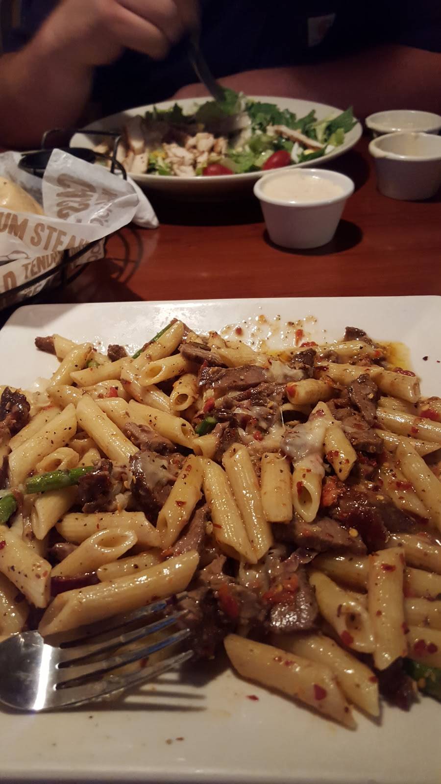 OCharley’s Restaurant & Bar | restaurant | 656 W Poplar Ave, Collierville, TN 38017, USA | 9018615811 OR +1 901-861-5811