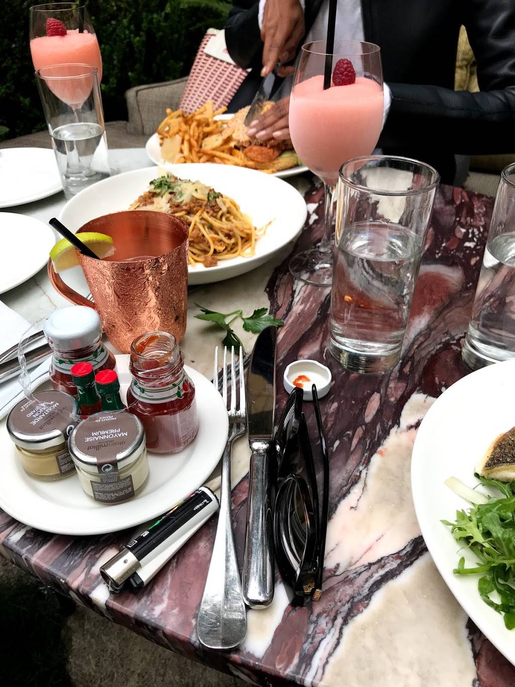 Chateau Marmont | restaurant | 8221 Sunset Blvd, Los Angeles, CA 90046, USA | 3236561010 OR +1 323-656-1010