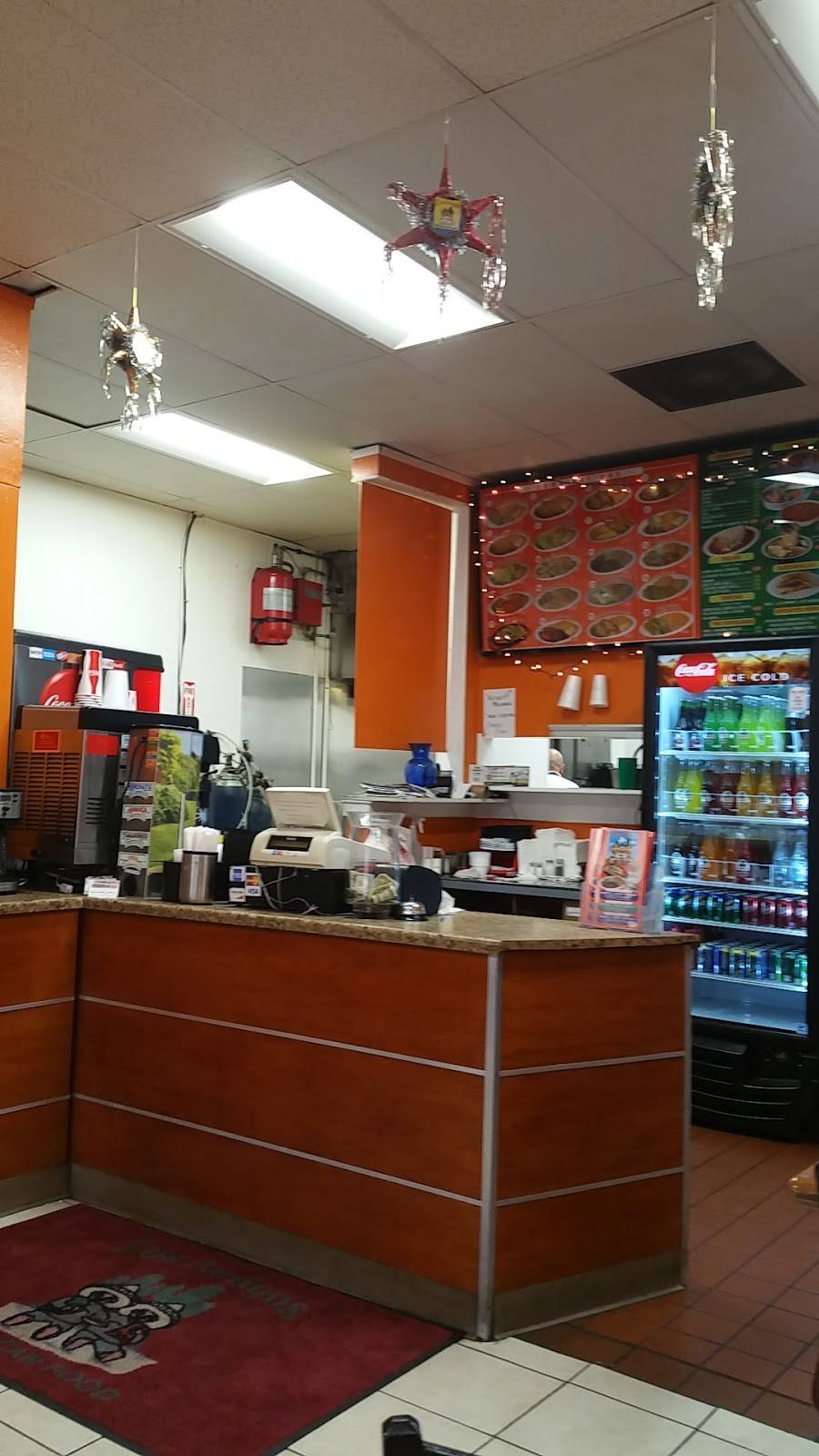 Los Amigos | restaurant | 3935 Mission Ave, Oceanside, CA 92058, USA | 7604350921 OR +1 760-435-0921