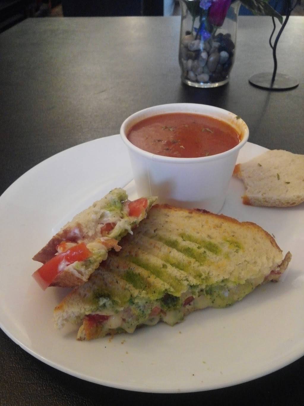 The Creek Cafe | cafe | 110 E Old Andrew Johnson Hwy, Jefferson City, TN 37760, USA | 8653089084 OR +1 865-308-9084