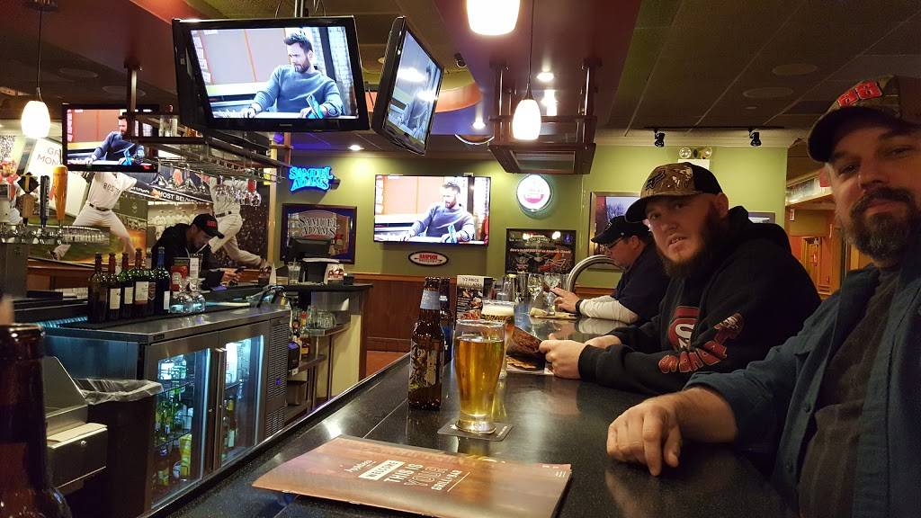 Applebees Grill + Bar | restaurant | 1464 Woodbury Ave, Portsmouth, NH 03801, USA | 6034337400 OR +1 603-433-7400