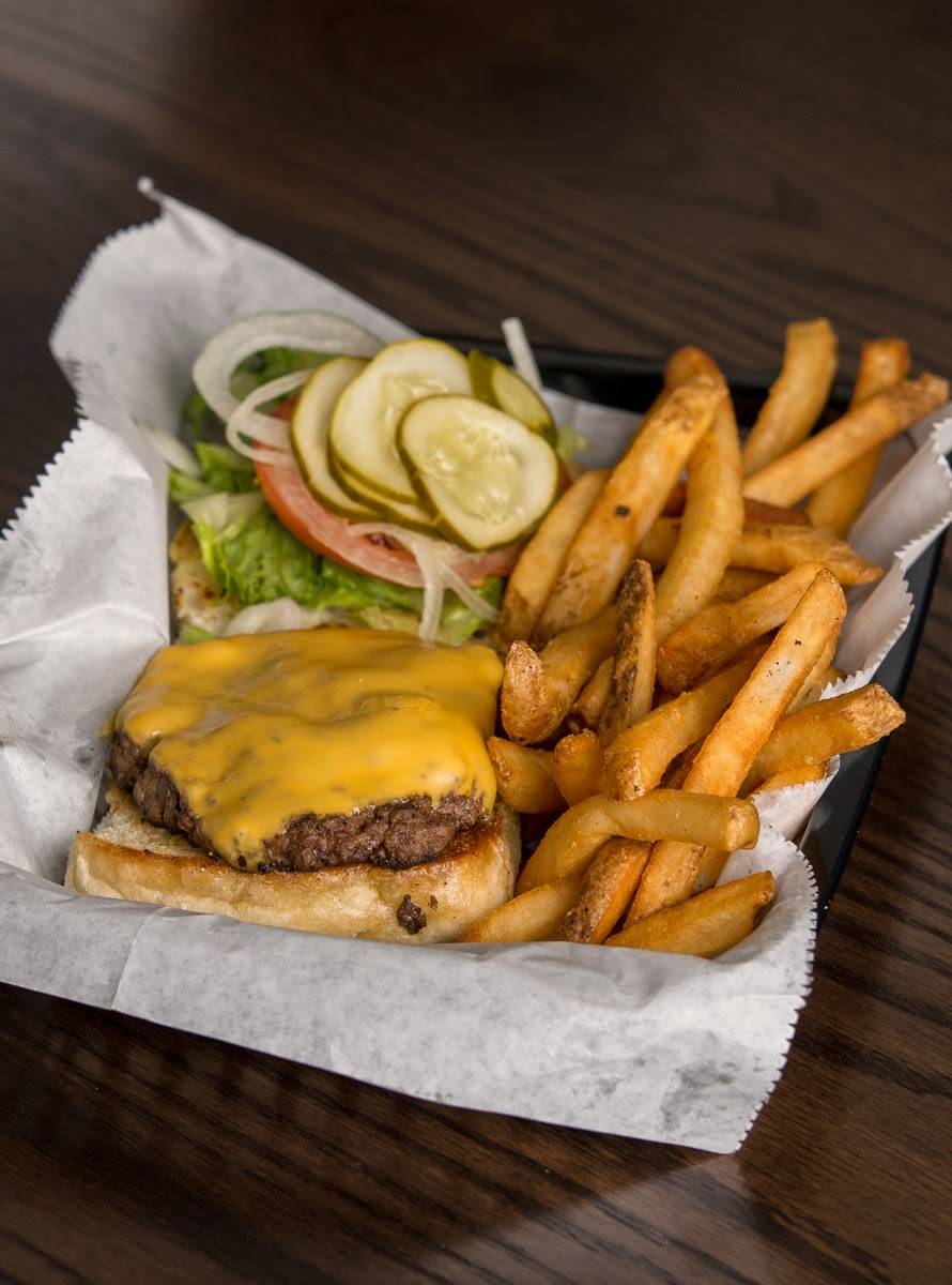 Steakhouse Philly Bar & Grill | meal takeaway | 3020 Kalamazoo St, Lansing, MI 48912, USA | 5173372210 OR +1 517-337-2210