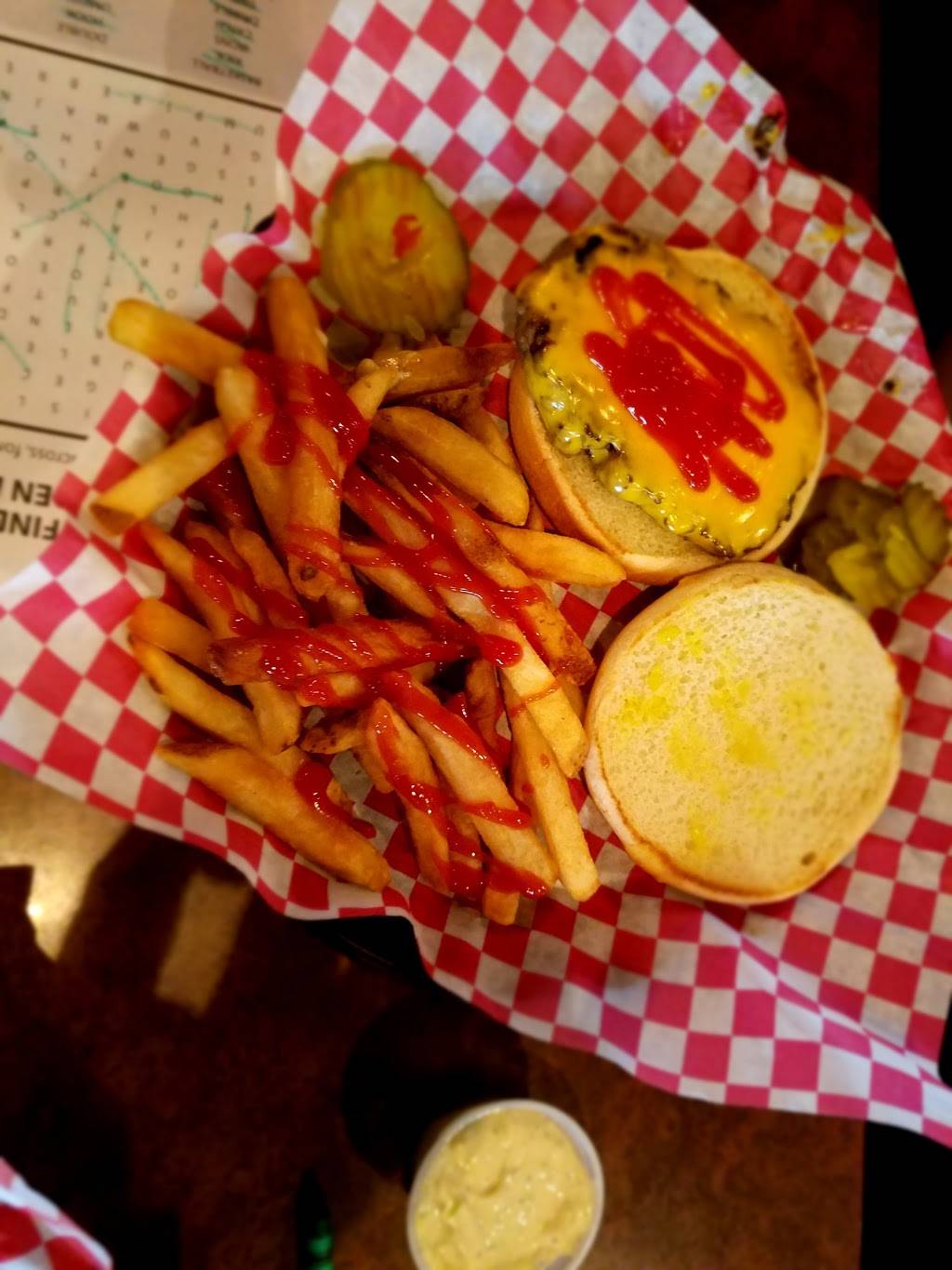 Grubs Uptown | restaurant | 3467 N Shiloh Dr, Fayetteville, AR 72703, USA | 4795824782 OR +1 479-582-4782