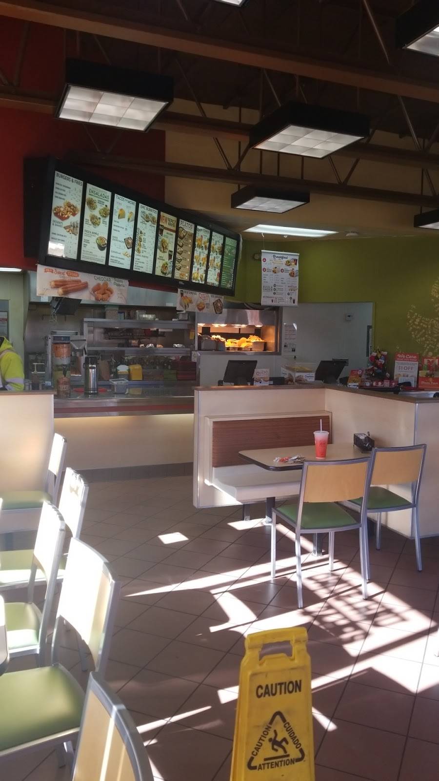 Del Taco | meal takeaway | 4131 W Ave L, Lancaster, CA 93536, USA | 6619433072 OR +1 661-943-3072