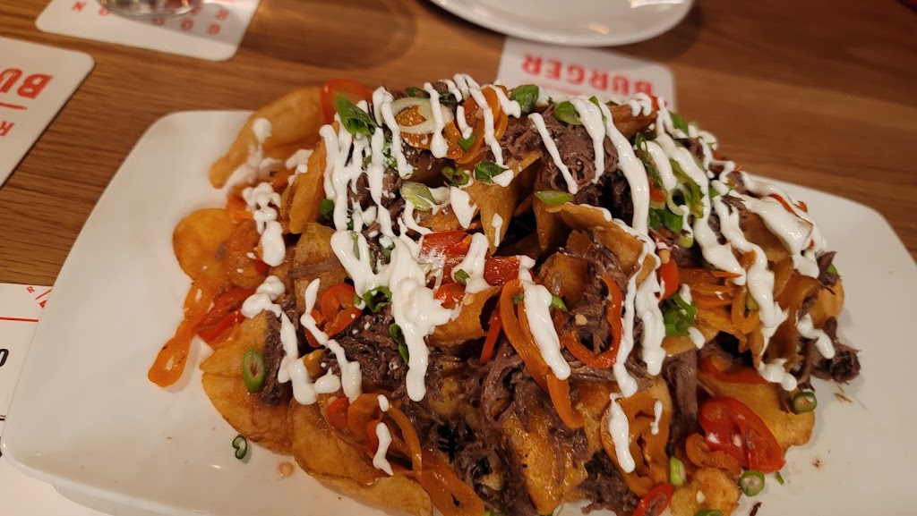 Gordon Ramsay Burger | restaurant | 2 E Ontario St, Chicago, IL 60611, USA | 3129718931 OR +1 312-971-8931