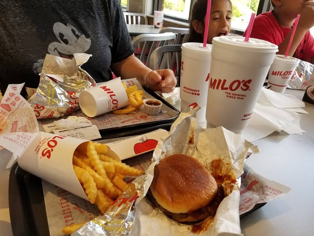 Milos Hamburgers | restaurant | 5887 Trussville Crossings Pkwy, Birmingham, AL 35235, USA | 2056612100 OR +1 205-661-2100