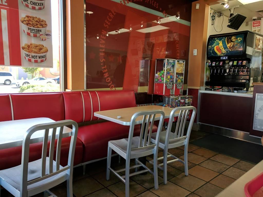 KFC | restaurant | 7010 Central Ave SE, Albuquerque, NM 87108, USA | 5052554640 OR +1 505-255-4640