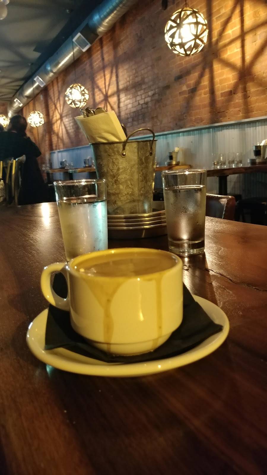 The Earl | restaurant | 109 E Market St, New Albany, IN 47150, USA | 8125902611 OR +1 812-590-2611