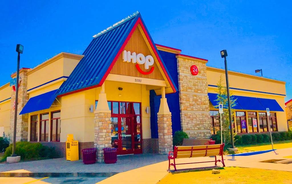 IHOP | restaurant | 2020 S Cherokee St, Catoosa, OK 74015, USA | 9187393055 OR +1 918-739-3055