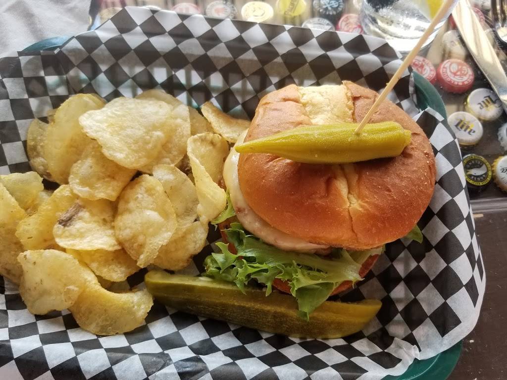 Harp & Clover | restaurant | 124 Court St, Gadsden, AL 35901, USA | 2564674824 OR +1 256-467-4824