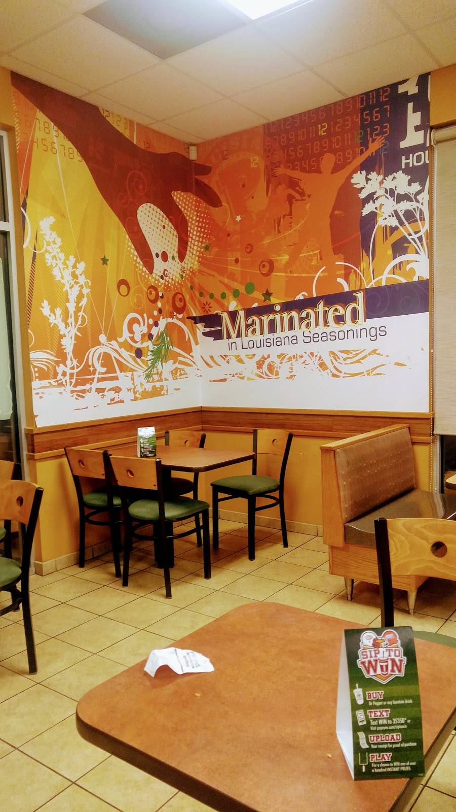 Popeyes Louisiana Kitchen | restaurant | 310 N Lemoore Ave, Lemoore, CA 93245, USA | 5599258053 OR +1 559-925-8053