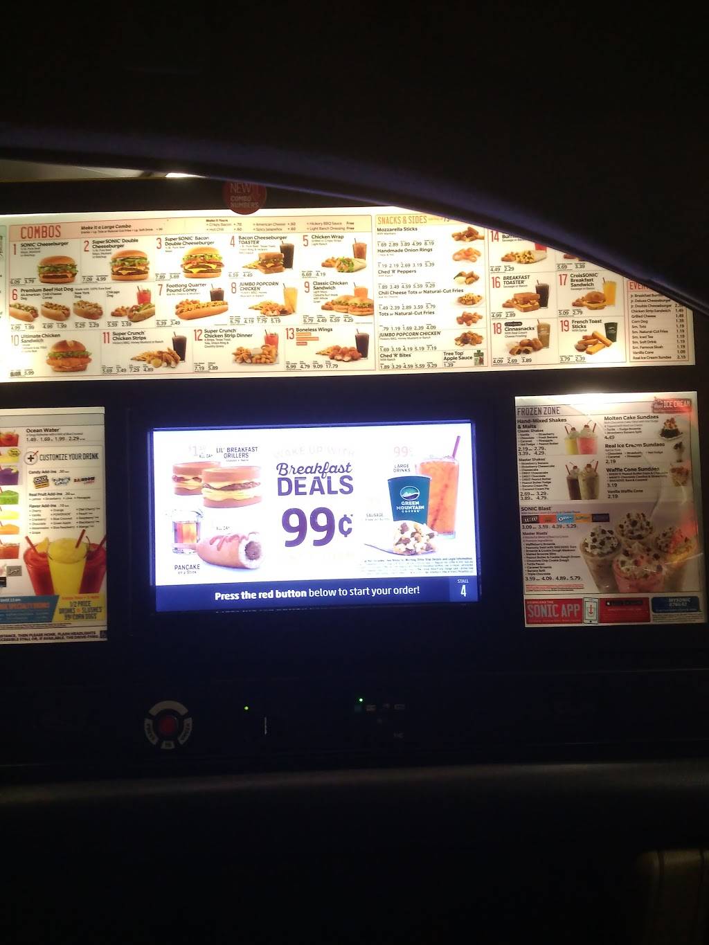 Sonic Drive-In | restaurant | 4534 East 51st Street South, Tulsa, OK 74135, USA | 9184922620 OR +1 918-492-2620