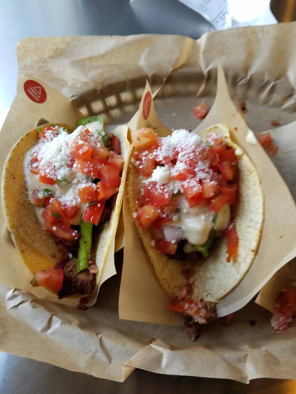 QDOBA Mexican Eats | restaurant | 1689 W 5th Ave, Columbus, OH 43212, USA | 6144811971 OR +1 614-481-1971