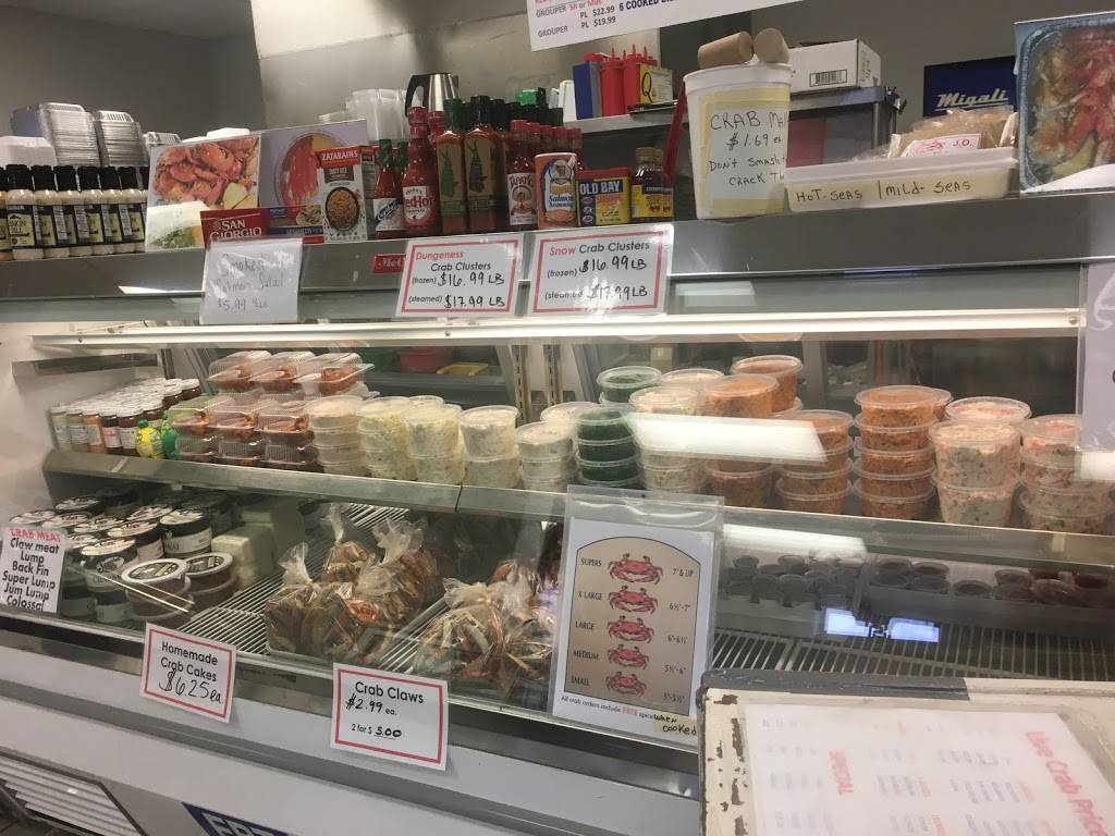 Franks Seafood | restaurant | 1305 Chester Pike, Sharon Hill, PA 19079, USA | 6104612048 OR +1 610-461-2048